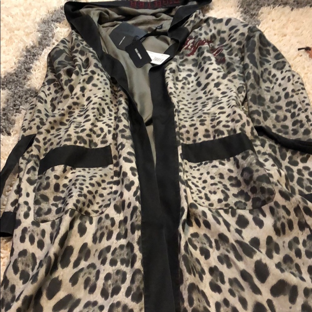 Luxury DOLCE AND GABBANA silk robe - Picture 4 of 7